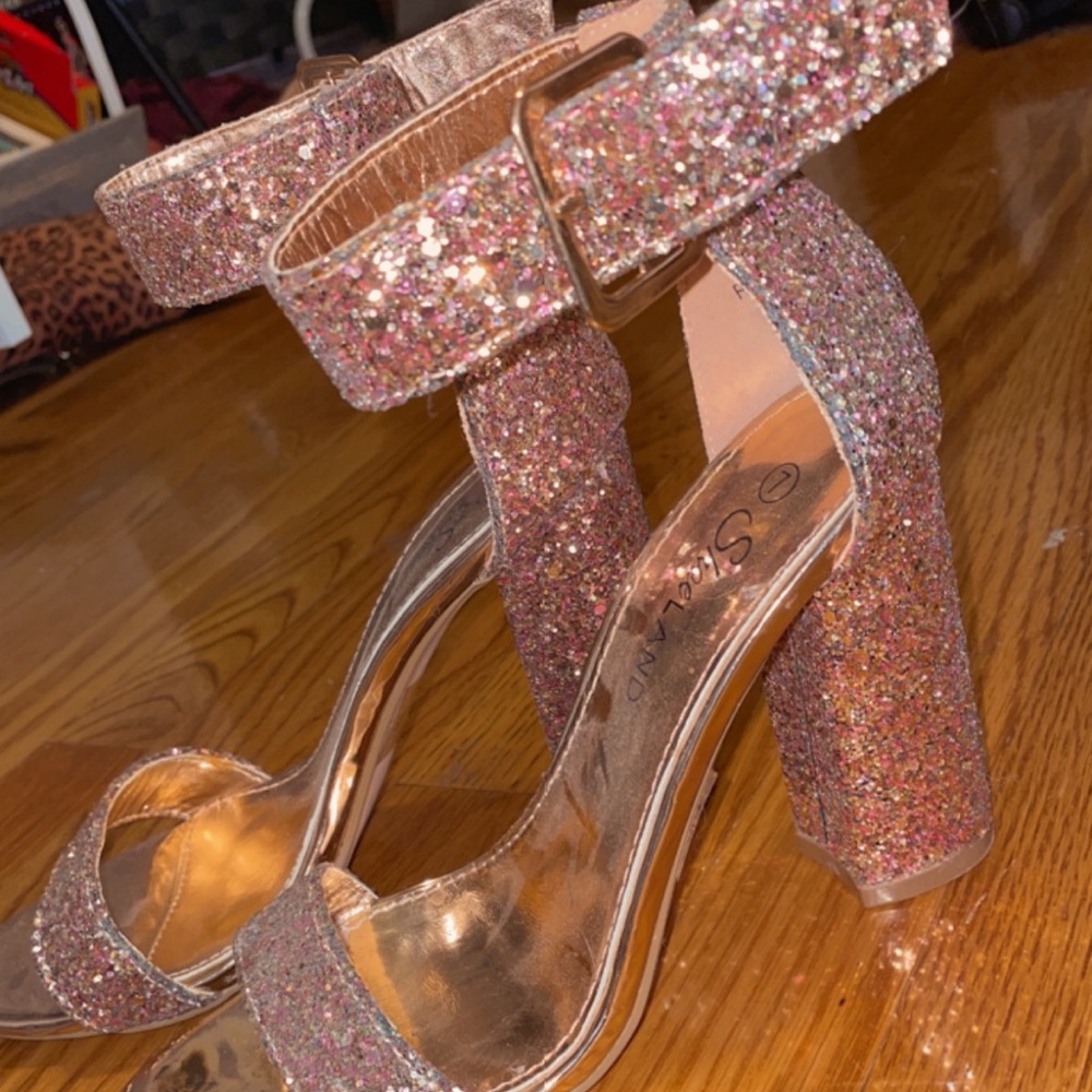 Rise gold sparkle heels